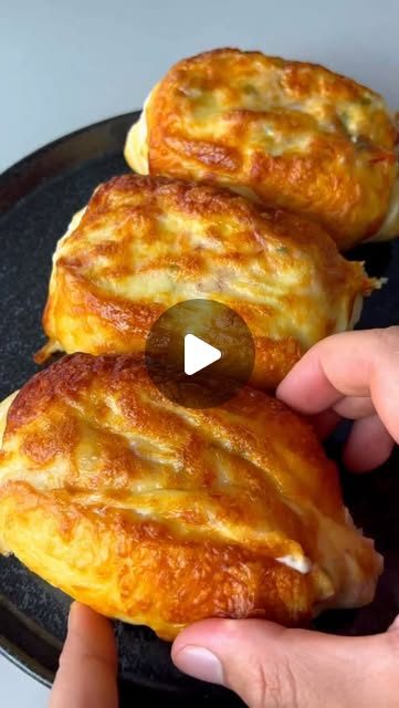 Einfaches Snack-Brot mit Schinken und Käse